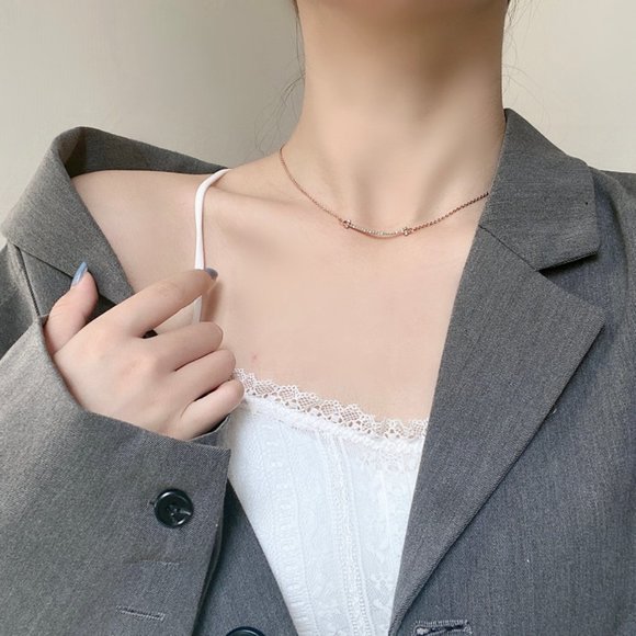 💕Last one Curve Bar Smily Rhinestone Necklace - Picture 2 of 5